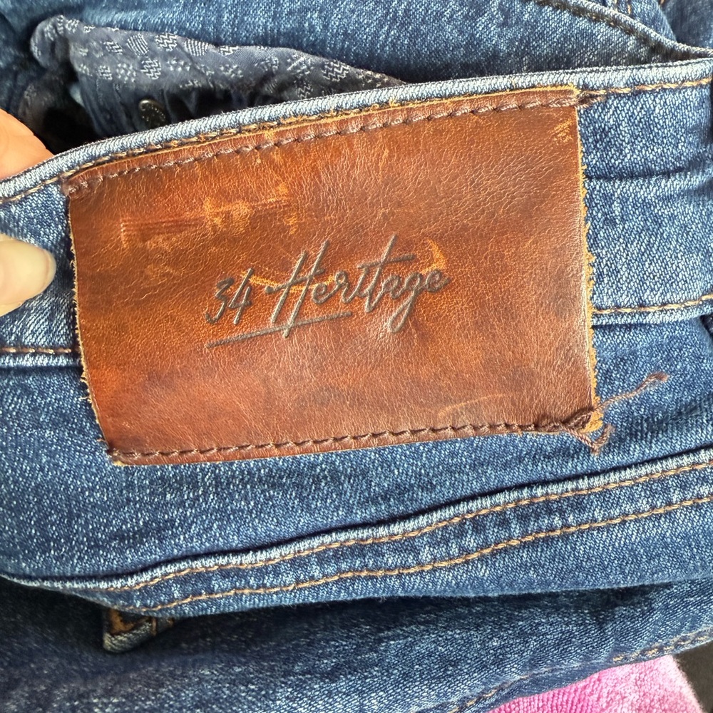 34 Heritage Charisma Jeans - Picture 4 of 6
